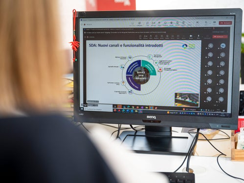 I dirigenti dell'Amministrazione provinciale sono stati informati sugli sviluppi del nuovo portale per i cittadini e su quali saranno i vantaggi che porterà a cittadini e cittadine. (Foto: USP/Fabio Brucculeri)