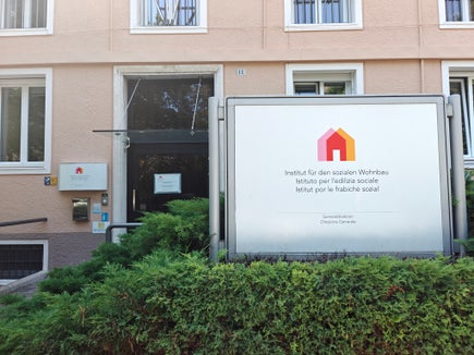 Das Wohnbauinstitut (WOBI) hat einen neuen Verwaltungsrat: Die Landesregierung entsandte am 11. September Christian Battisti (Präsident), Karin Plank (Vizepräsidentin) und Herwig Neulichedl (Mitglied) in das Gremium. (Foto: LPA/Ursula Pirchstaller)