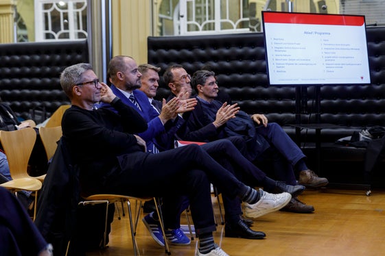Circa 80 collaboratori e responsabili del Centro per le biblioteche, l'autonomia e le minoranze sono stati informati sullo stato della progettazione. (Foto: USP/Tiberio Sorvillo)