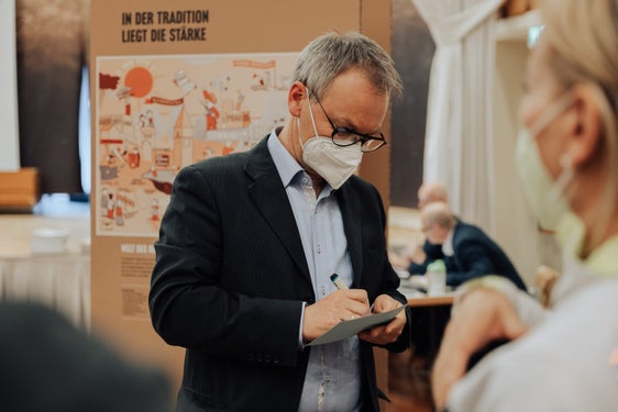 "Diamo forma al futuro. Insieme". Lunedì 21 marzo il tour provinciale dedicato alla sostenibilità raggiunge Laives. (Foto ASP/Tiberio Sorbillo) 