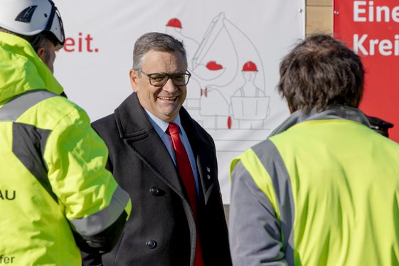 All'inaugurazione ha partecipato anche il presidente della Comunità comprensoriale Valle Pusteria, Robert Alexander Steger. (Foto: USP/Imprexa/Aldo Menestrina)