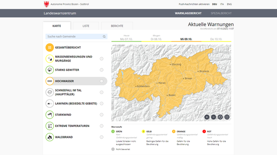 In Kombination mit der bereits vorhandenen Sättigung der Böden und der hohen Null-Grad-Grenze und zunehmender Niederschlagsintensität wird das Niederschlagsereignis in der Nacht von Dienstag auf Mittwoch zu einem Anstieg der Pegel an Haupt- und Nebenflüssen führen: Der Warnlagebericht vom Mittwoch, 9. Oktober, weist deshalb für die Hochwassergefahr die zweithöchste Stufe Orange auf. (Foto: Warnlagebericht des Landeswarnzentrums in der Agentur für Bevölkerungsschutz)