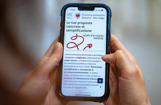 Fino al 31 luglio cittadine e cittadini potranno inviare proposte concrete per un'Amministrazione provinciale più semplice e vicina alle esigenze dell'utenza compilando un modulo online. (Foto: USP/Greta Stuefer)