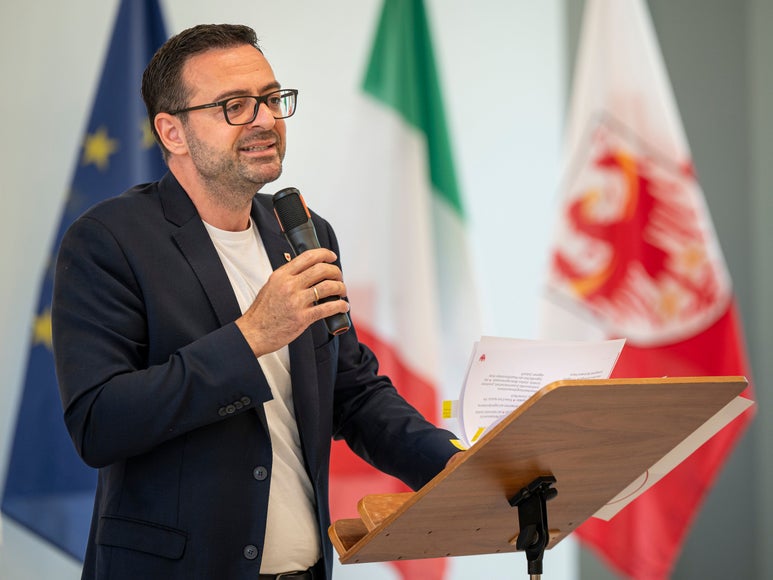 All'inizio del suo mandato politico in seno alla Giunta provinciale, il vicepresidente Marco Galateo ha assunto come delega anche lo Sviluppo economico. “Continueremo a sostenere la crescita e la competitività delle nostre imprese”, ha detto. (Foto: USP/Fabio Brucculeri)