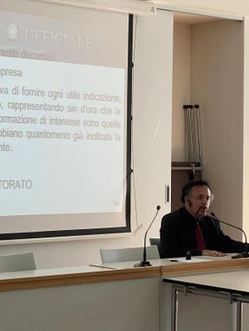 L'avvocato milanese Rolando Dubini, specializzato in sicurezza sul lavoro, ha offerto agli ispettori l'opportunità di approfondire la nuova normativa. (Foto: USP/Ispettorato del lavoro)