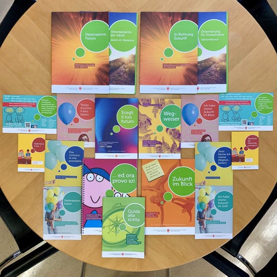 L'Ufficio orientamento scolastico e professionale sostiene ragazzi, genitori e adulti nella scelta di percorsi formativi e professionali, con consulenze individuali e materiale informativo aggiornato (Foto: ASP/Ufficio orientamento scolastico e professionale)