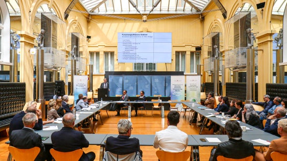 Im April ernannt, haben sich heute (16. Mai) in Bozen erstmals die Mitglieder des Rates für Wissenschaft, Forschung und Innovation getroffen. (Foto: LPA/Ingrid Silginer)