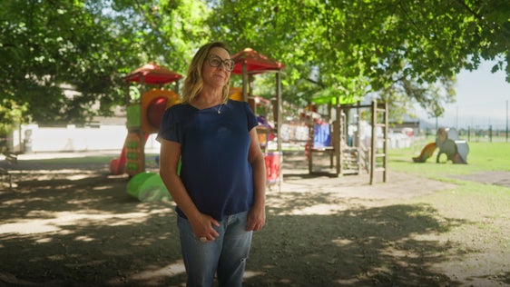A Lana, la proposta di installare giochi accessibili a tutti è partita dal gruppo giovanile e dal servizio giovanile, racconta Vroni Rottensteiner, geometra del Comune di Lana. (Foto: USP)