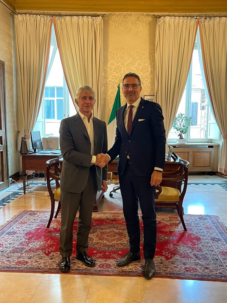 Al centro dell’incontro tra il presidente della Provincia Arno Kompatscher e il ministro Andrea Abodi l’attuazione dell’autonomia sportiva, la convenzione con il Coni, i Giochi olimpici invernali 2026 e il significato dello sport per i giovani (Foto: Ministero dello Sport)