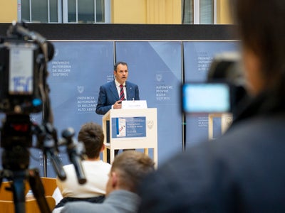 Nonostante la crescita dell'occupazione, la disoccupazione registrata è aumentata, ha spiegato Stefan Luther, presentando oggi il nuovo rapporto sul mercato del lavoro. (Foto: ASP/Fabio Brucculeri)