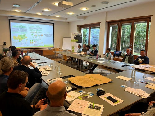 Der Austausch bewährter Verfahren in der Biomüllbewirtschaftung stand vor kurzem im Mittelpunkt des dritten Stakeholder Treffens im Rahmen des Interreg-Projekts CORE in Bozen. (Foto: LPA/Landesagentur für Umwelt und Klimaschutz)