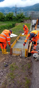 Sicherheit steht an erster Stelle. Dafür müssen wir nicht nur neue Infrastruktur bauen, sondern vor allem das, was wir bereits haben, laufend instandhalten, sanieren und dort erneuern, wo es notwendig ist, betont Mobilitäts- und Infrastrukturlandesrat Daniel Alfreider. Straßen, Brücken und Tunnel sind jeden Tag hohen Belastungen ausgesetzt. Vorsorge heißt deshalb, rechtzeitig zu handeln, bevor aus Verschleiß oder kleineren Schäden größere Probleme werden. (Foto: LPA/Ressort Infrastrukturen und Mobilität)