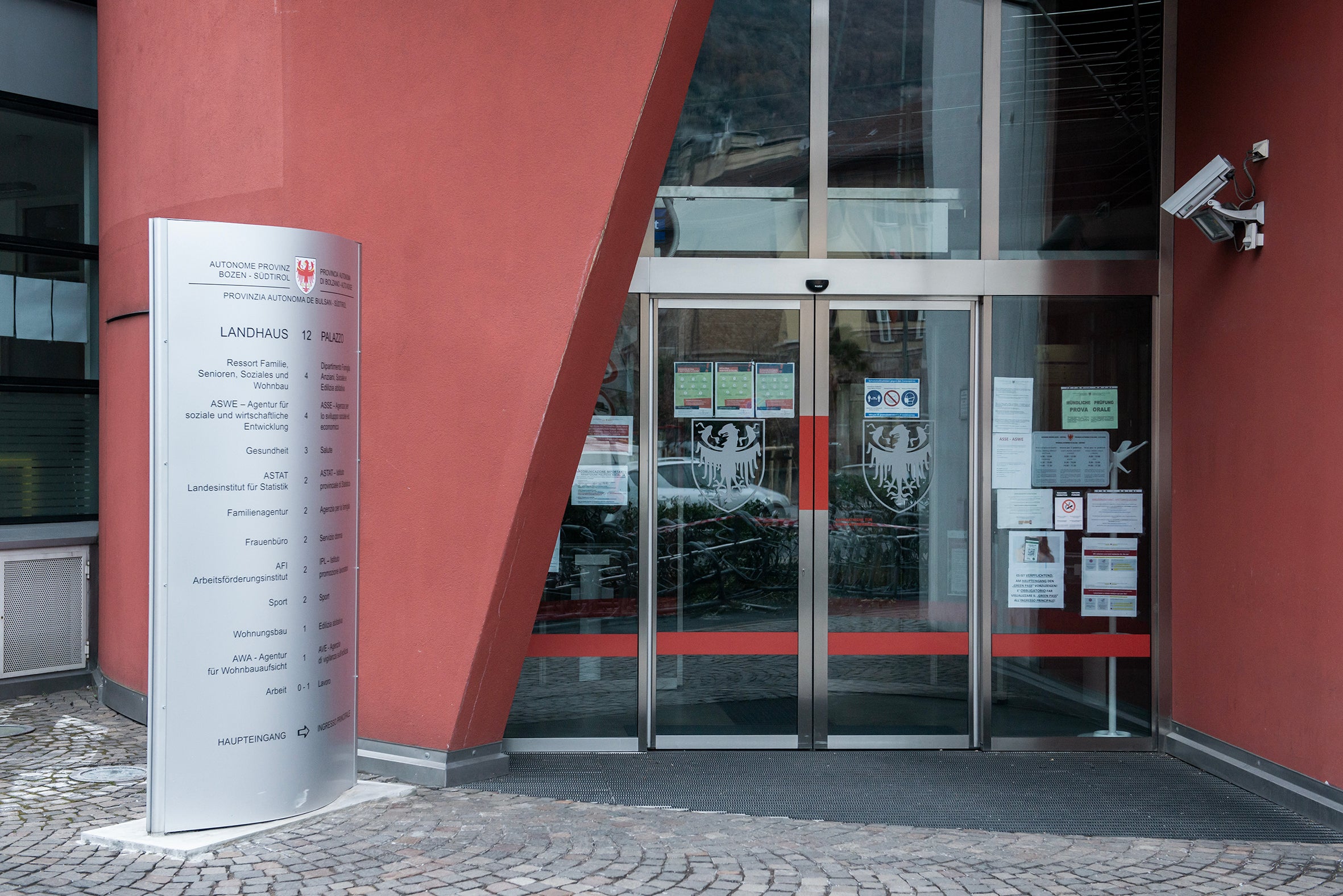 L'Amministrazione provinciale sta cercando due ispettori del lavoro. I posti saranno assegnati tramite concorso. La scadenza per la presentazione delle domande è il 31 agosto (Foto: ASP)