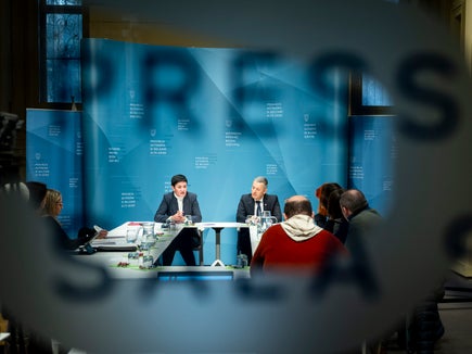 #1 anno di Giunta provinciale: per l'occasione, gli assessori Ulli Mair e Peter Brunner hanno incontrato i media e tracciato un bilancio dell'anno trascorso dando uno sguardo agli obiettivi futuri (Foto: USP/Fabio Brucculeri)