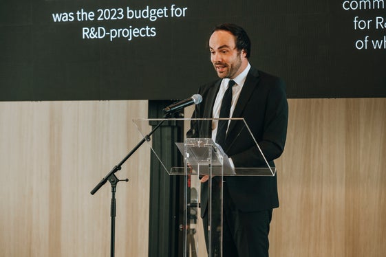 Neue Fakultät für Ingenieurwesen der Freien Universität Bozen im NOI Techpark eröffnet: Landesrat Philipp Achammer (Foto: LPA/NOI Techpark/Daniele Fiorentino)
