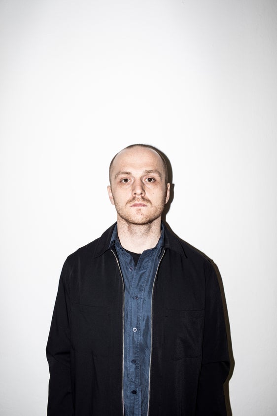 Der Nachlass des Künstlers Sven Sachsalber, am 13. Dezember 2020 im Alter von 33 Jahren verstorben - soll mit Unterstützung des Landes Südtirol gesichert werden. (Foto: LPA/Tiberio Sorvillo, 2019 © ar/ge kunst Bozen)