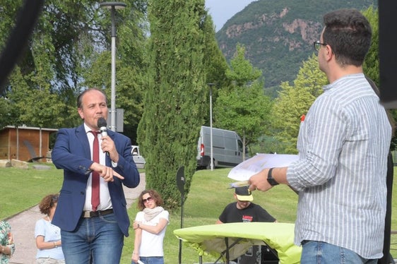 L'assessore Giuliano Vettorato: Il forte impegno della scuola italiana in Alto Adige ha accompagnato al meglio il percorso di tante ragazze e ragazzi durante quest'anno impegnativo. (Foto: ASP)