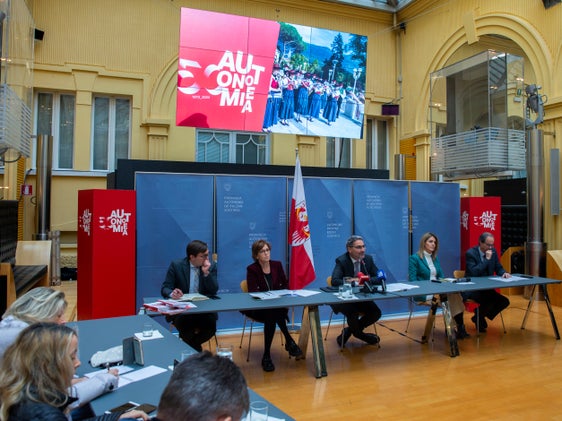 Il presidente della Provincia, Arno Kompatscher, ha incontrato oggi a Palazzo Widmann i rappresenti dei media (Foto: ASP/Fabio Brucculeri)