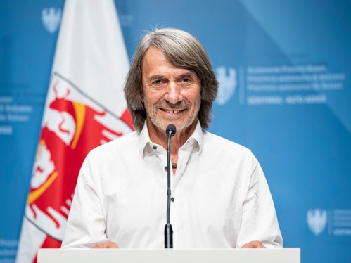 Ziel ist es, die wohnortnahe Gesundheitsversorgung weiter auszubauen, Wartezeiten weiter abzubauen und die Betreuung für die Menschen vor Ort langfristig abzusichern, betont Gesundheitslandesrat Hubert Messner. (Foto: LPA/Fabio Brucculeri)