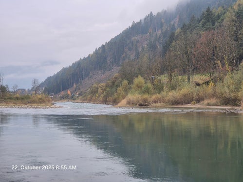 Das Amt für Wildbach- und Lawinenverbauung Ost in der Agentur für Bevölkerungsschutz beginnt am 9. März mit Arbeiten an der Rienz oberhalb der Ilsterner Au und fördert durch das Einbringen von Material die Dynamik für natürliche Überschwemmungsgebiete. (Foto: LPA/Amt für Wildbach- und Lawinenverbauung Ost in der Agentur für Bevölkerungsschutz)