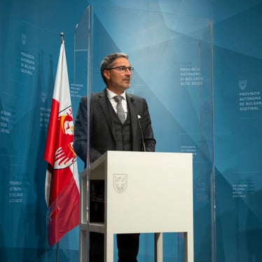 Il presidente Kompatscher alla conferenza stampa di oggi (Foto: ASP/Fabio Brucculeri)