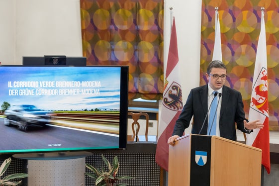 Il presidente Fugatti ha illustrato gli aspetti positivi per A22 del il Partenariato Pubblico Privato PPP sotto forma di Finanza di progetto.&nbsp; . (Foto: Provincia di Trento/Daniele Paternoster)