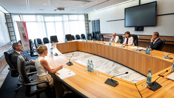I rappresentanti di Fiera di Bolzano hanno informato il presidente della Provincia sugli sviluppi attuali e sulle priorità dei prossimi mesi. (Foto: USP/Fabio Brucculeri)