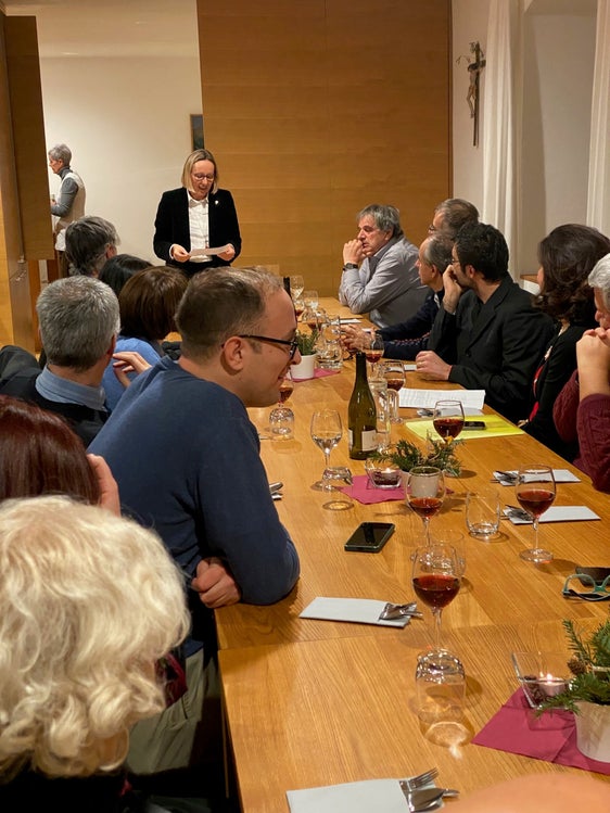 Europalandesrätin Magdalena Amhof im Rahmen ihrer Grußworte beim Begleitausschuss des Interreg-Programms Italien-Schweiz im Kloster Marienberg. (Foto: LPA/Abteilung Europa)