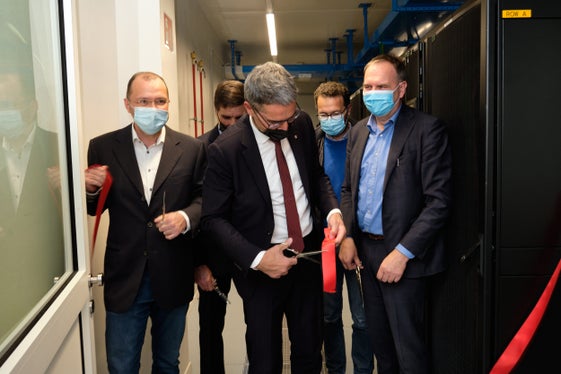 Taglio del nastro nel nuovo Data Center di Brunico (Foto:LPA/Oliver Oppitz) 