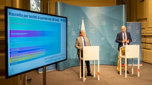 Südtirol liegt bei der Sammlung von Elektroabfall im gesamtstaatlichen Durchschnitt: Das geht aus der Präsentation der Daten für Südtirol hervor, die vom Landesressort für Umwelt und Energie und dem italienischen WEEE-Koordinationszentrum vorgestellt wurden. (Foto: LPA/Fabio Brucculeri)