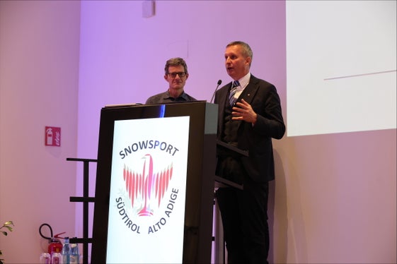 Il presidente della Camera professionale provinciale dei maestri di sci Robert Demetz (Foto: USP/Dipartimento Agricoltura, Foreste e Turismo/Sabine Pitscheider)