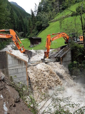 L'Ufficio sistemazione bacini montani Est è intervenuto durante il fine settimana lungo il corso del rio del Conio (Foto: ASP/Ufficio sistemazione bacini montani Est)