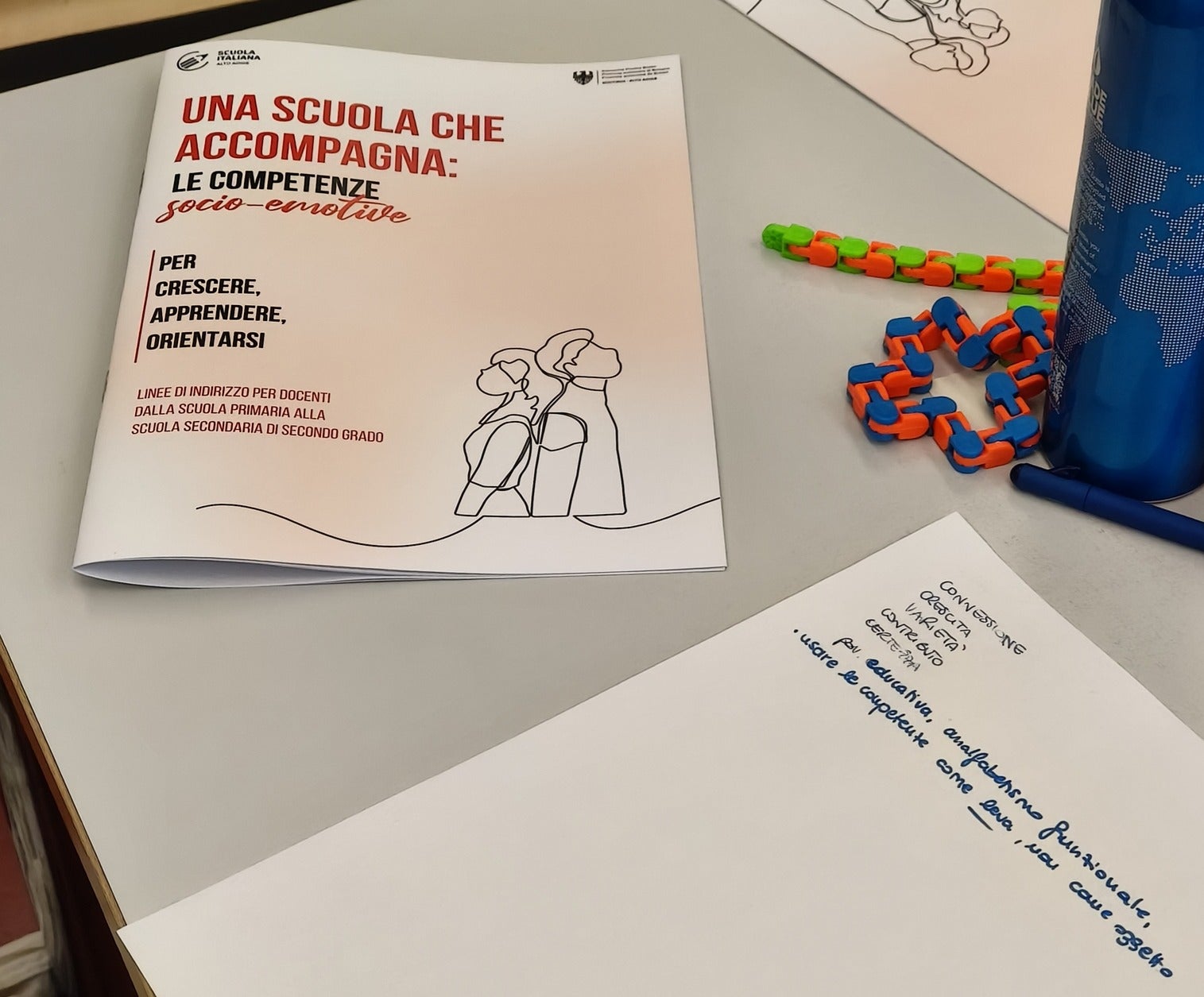 Un recente convegno organizzato dalla Direzione Istruzione e Formazione in lingua italiana ha avviato una riflessione condivisa sul ruolo delle competenze socio‑emotive nei percorsi educativi. Da questo confronto costruttivo ha preso forma il primo anno di attività del progetto triennale “Le competenze socio‑emotive nella scuola”. (Foto: USP/Direzione Istruzione e Formazione in lingua italiana)