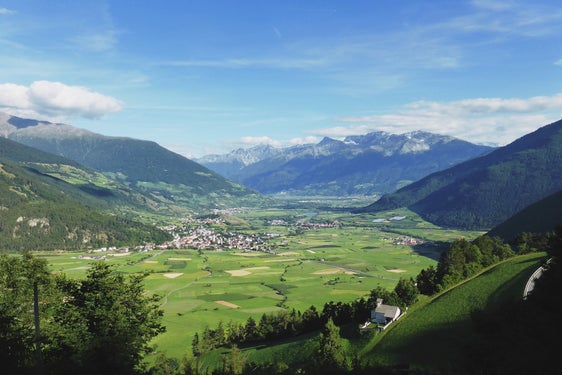 Im Vinschgau nahmen Gemeinden bereits erfolgreich am Green-Community-Aufruf teil und verwirklichten Projekte zum nachhaltigen Einsatz ihrer Ressourcen. Nun gibt es wieder die Möglichkeit, sich an einem Aufruf zu beteiligen. (Foto: Pixabay. Das Foto darf nur in Zusammenhang mit dieser Pressemitteilung verwenden werden)