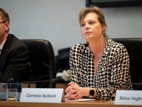 La presidente Cornelia Seibeld guida la delegazione del Parlamento del Land di Berlino durante la visita in Alto Adige. (Foto: USP/Fabio Brucculeri)