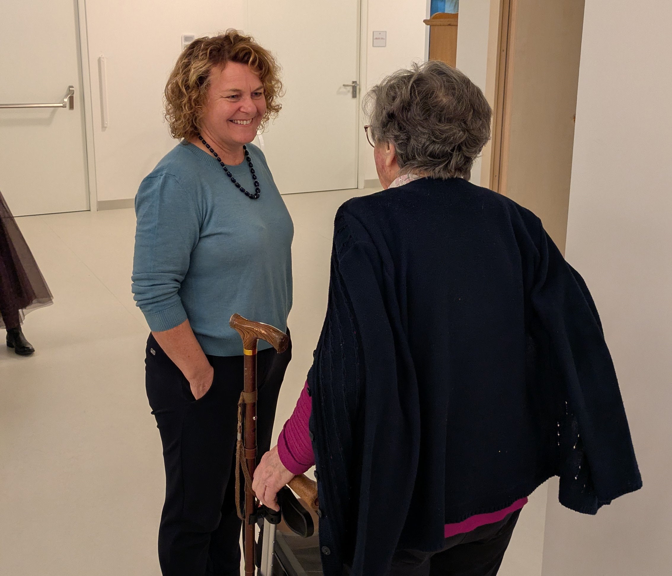 L'assessora Rosmarie Pamer è convinta che la società e l'economia funzionino meglio quando viene data priorità alla giustizia sociale. (Foto: USP/Hannes Wisthaler)