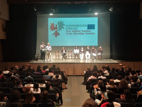 La seduta congiunta delle Consulte ha avuto luogo nella mattinata di ieri (14 marzo) al teatro Cuminetti di Trento (Foto: Consulta provinciale degli studenti CPS di Trento)