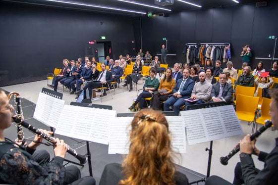 Al NOI Techpark di Bolzano sono stati consegnati i premi scientifici dell'Alto Adige, che quest'anno hanno premiato giovani ricercatori. La cerimonia di consegna è stata accompagnata musicalmente dal Monteverdi Clarinet Quartet del Conservatorio di Bolzano (composto da Sarah Brunner, Johanna Markio, Samuel Oberegger e Matteo Pozzato). (Foto: USP/Othmar Seehauser)