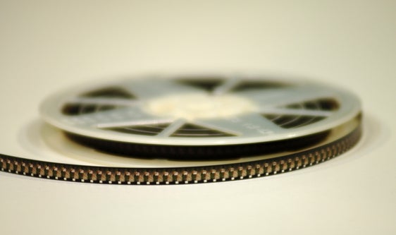 Wer alte Schmalfilme besitzt, ob im Format Normal-8 oder dem Folgeformat Super-8, der hat in der kommenden Woche die Möglichkeit, die Filme in Bozen abzuspielen. (Foto: LPA/Amt für AV-Medien)
