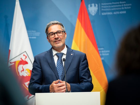 Il 24 giugno, su proposta del presidente Kompatscher, la Giunta provinciale ha approvato un emendamento al disegno di legge n.44/2025 per favorire l’acquisto di prodotti agricoli locali in linea con i principi di sostenibilità.  (Foto: USP/Fabio Brucculeri)