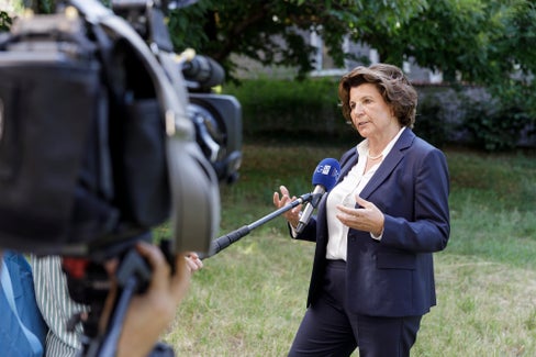 Im Rahmen einer Pressekonferenz hat Landesrätin Maria Hochgruber Kuenzer einen Überblick über Schwerpunkte gegeben, unter anderem auch zum Bereich Landschaftsschutz. (Foto: LPA/Tiberio Sorvillo) 