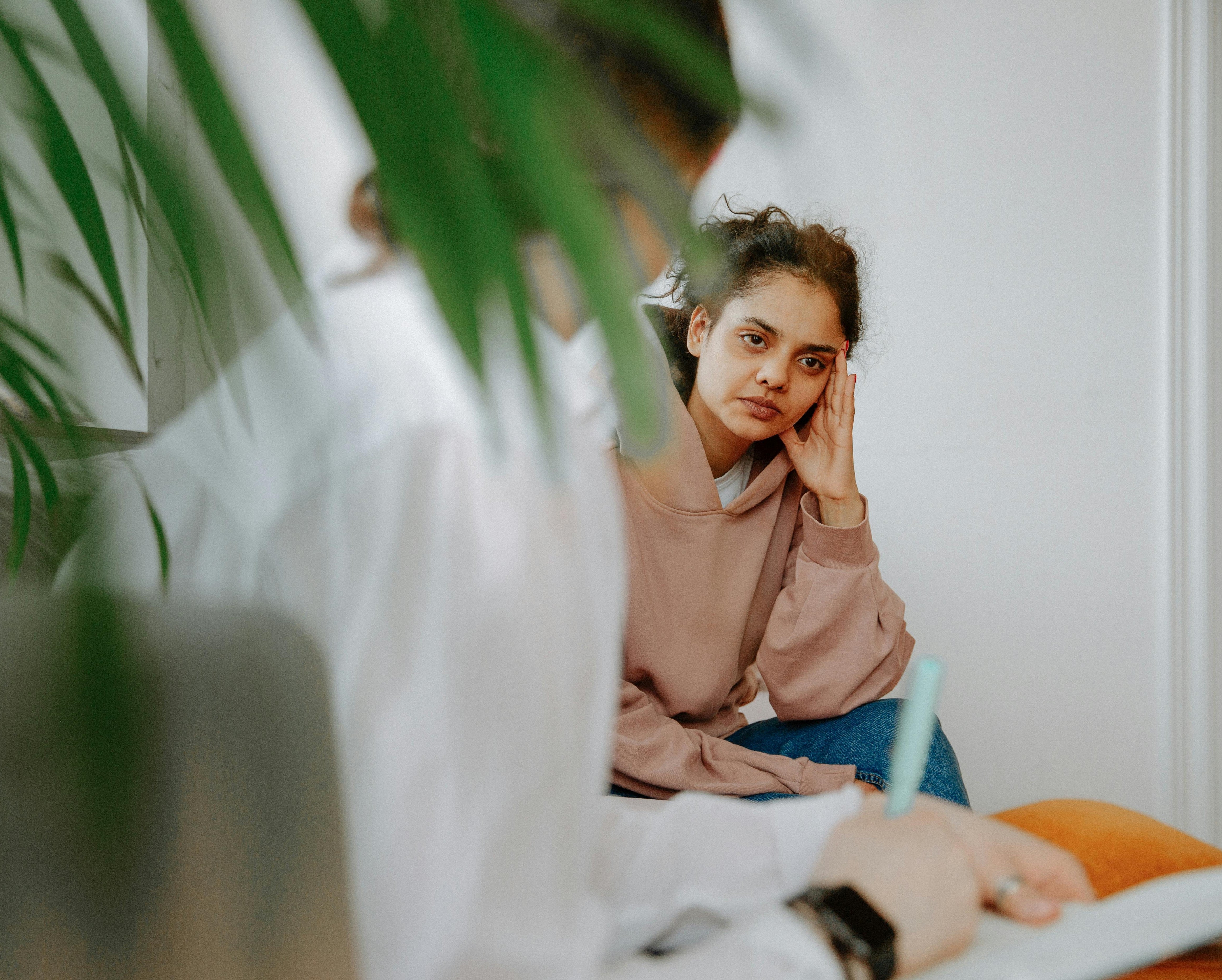 Das Gesundheitsressort baut die Angebote im Bereich psychische Gesundheit in Südtirol gezielt aus, und zwar mit mehr Unterstützung für Erwachsene und stärkerer psychologischer Begleitung für Kinder und Jugendliche an den Schulen. (Foto: Pexels. Das Foto darf nur in Zusammenhang mit dieser Pressemitteilung verwendet werden.)