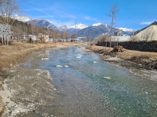 Per risolvere la situazione sono stati profusi molti sforzi e investite grandi energie per migliorare il più possibile l'integrità ecologica del tratto, sempre con la grande attenzione a non creare nuovi punti di pericolo (Foto: ASP/Ufficio sistemazione bacini montani Nord)