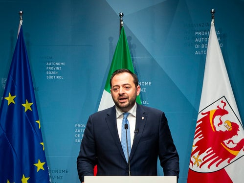 Il vicepresidente e assessore all’Istruzione italiana e formazione professionale, Cultura italiana e Sviluppo economico Marco Galateo ha illustrato oggi una panoramica delle attività svolte nel corso di 800 incontri dall'inizio del suo mandato politico. (Foto: ASP/Fabio Brucculeri)