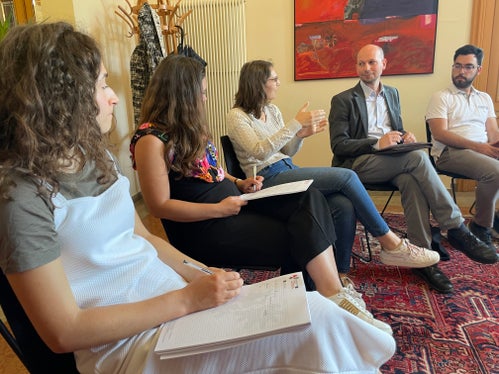 Diskussionsrunde mit den Akademie-Teilnehmenden (Foto: Euregio/Donagrandi)