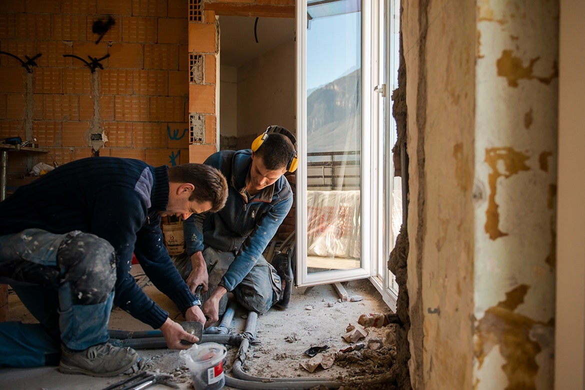 Die große Mehrheit, sprich 82,8 Prozent, der öffentlichen Verfahren wurden an Wirtschaftsteilnehmer mit Sitz in Südtirol vergeben. Dies geht aus dem Bericht der Agentur für öffentliche Verträge zum Jahr 2023 hervor. (Foto: LPA/Claudia Corrent)