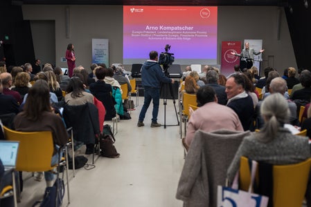 Giornata dei musei dell'Euregio 2024 con circa 140 collaboratori volontari e a tempo pieno di circa 270 istituzioni museali dei territori dell'Euregio al NOI Techpark di Bolzano (Foto: USP/Patrizia Corriero)
