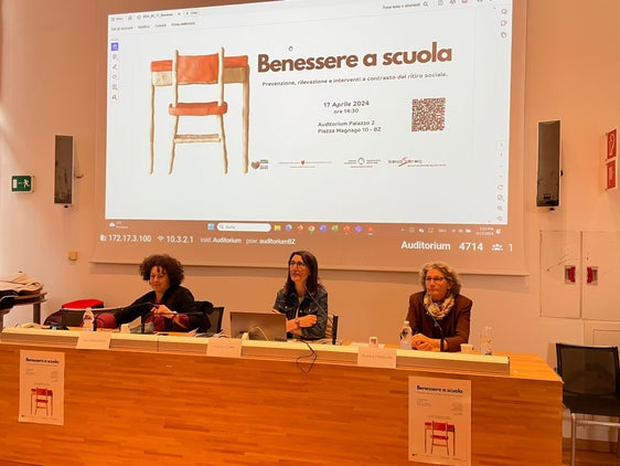 Ieri (17 aprile) è stato presentato a Palazzo 2 il vademecum “Ritiro sociale. Prevenzione, rilevazione precoce e attivazione di interventi”: un documento congiunto tra scuola, sanità e terzo settore (Foto: ASP/Direzione Istruzione e Formazione italiana)