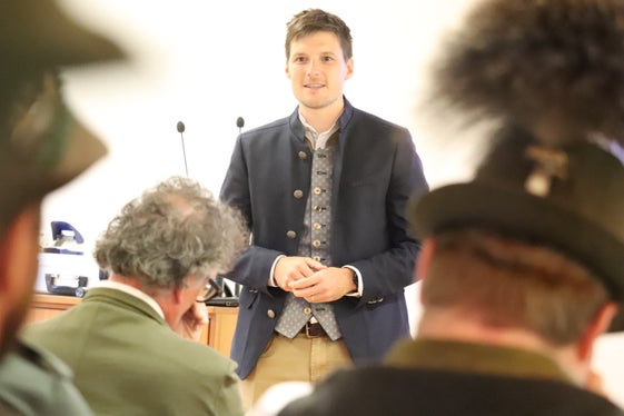 Der Vorsitzende der Prüfungskommission Dominik Trenkwalder ist seit dem 5. August Direktor des Landesamtes für Wildtiermanagement. (Foto: LPA/Maja Clara)