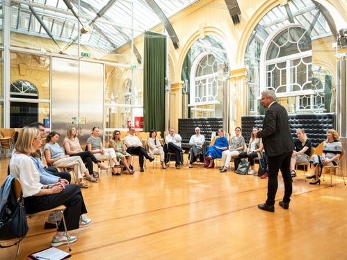 Il direttore generale Alexander Steiner ha accolto con grande piacere gli ospiti provenienti da Germania, Austria e Belgio, sottolineando l'importanza di tali incontri per imparare gli uni dagli altri. (Foto: USP/Fabio Brucculeri)